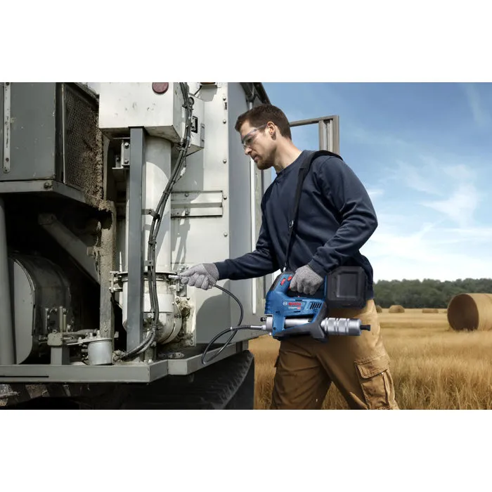 Bosch Professional Pistolet à graisse sans fil GFP 18V-10 - 18 V - 10 000 PSI - 320 g/min - Coupleur 90° + bandoulière