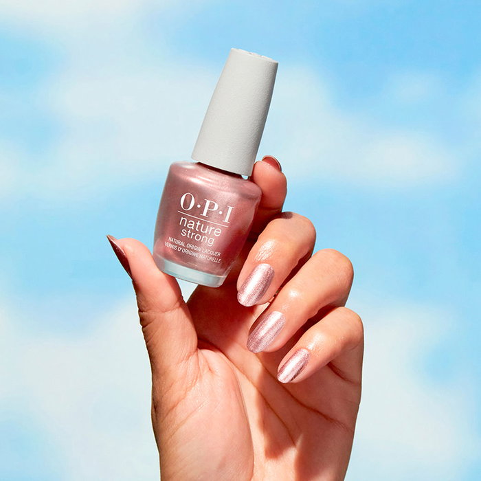 OPI Nature Strong Vernis à Ongles Écologique #Intentions are Rose Gold 15 ml OPI Nature Strong Vernis à Ongles Écologique #Intentions are Rose Gold 15 ml