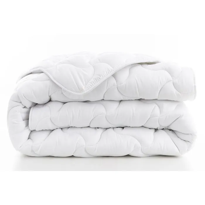 Abeil Couette Chaude Douceur Absolue Microfibre Polyester Blanc 240x260 cm, Toucher Peau de Pêche, Garnissage 400 g/m2, Lavable Machine 95°C