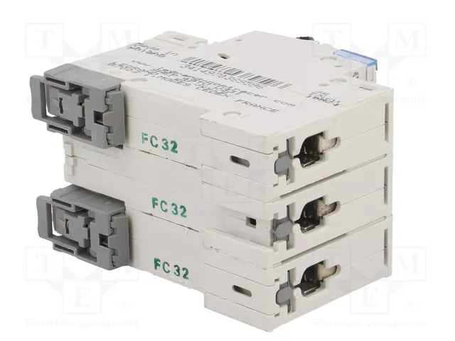 LEGRAND Disjoncteur S300 TX 3P 32A 6kA