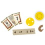 Clementoni Jeu de Cartes Escape Room - Aventure Musée, Énigmes et Mystères à Résoudre, Développement de la Logique et du Pensée Latéral, à Partir de 8 Ans