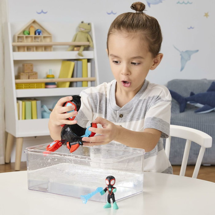 Hasbro Spidey et ses Amis Extraordinaires Miles Morales Water-Webs Dauphin filant avec figurine et véhicule