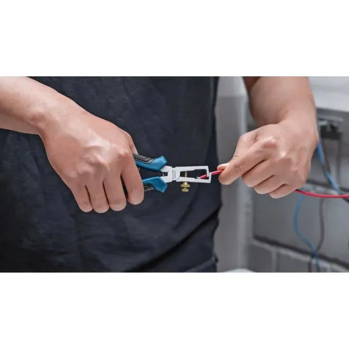 Bosch Professional Pince à Dénuder 160 mm pour Fils de 0 à 10 mm² - Mécanisme à Ressort, Poignées Softgrip