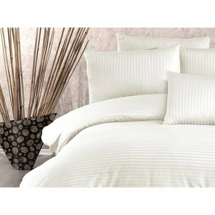 Parure de lit de couleur crème - 1 housse de couette 220 x 240 cm + 2 taies d'oreiller 60 x 60 cm Parure de lit de couleur crème - 1 housse de couette 220 x 240 cm + 2 taies d'oreiller 60 x 60 cm