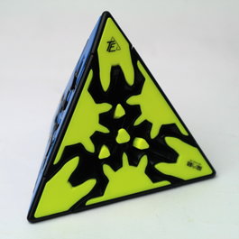 Qiyi Gear Pyraminx Borde Cube Rubik Noir