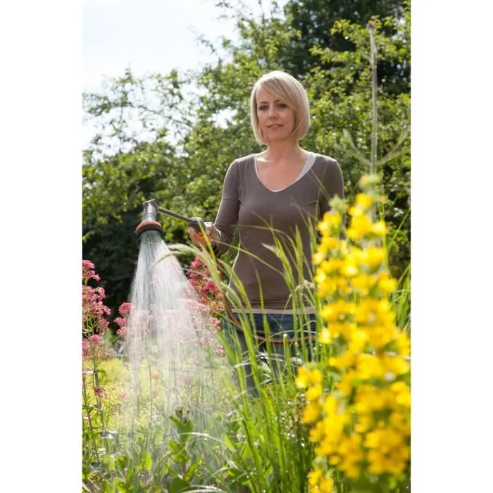 Gardena Fusil-arrosoir pour suspensions Comfort 90 cm avec jet aéré et brume, connecteur système GARDENA Original, garantie 5 ans Gardena Fusil-arrosoir pour suspensions Comfort 90 cm avec jet aéré et brume, connecteur système GARDENA Original, garantie 5 ans