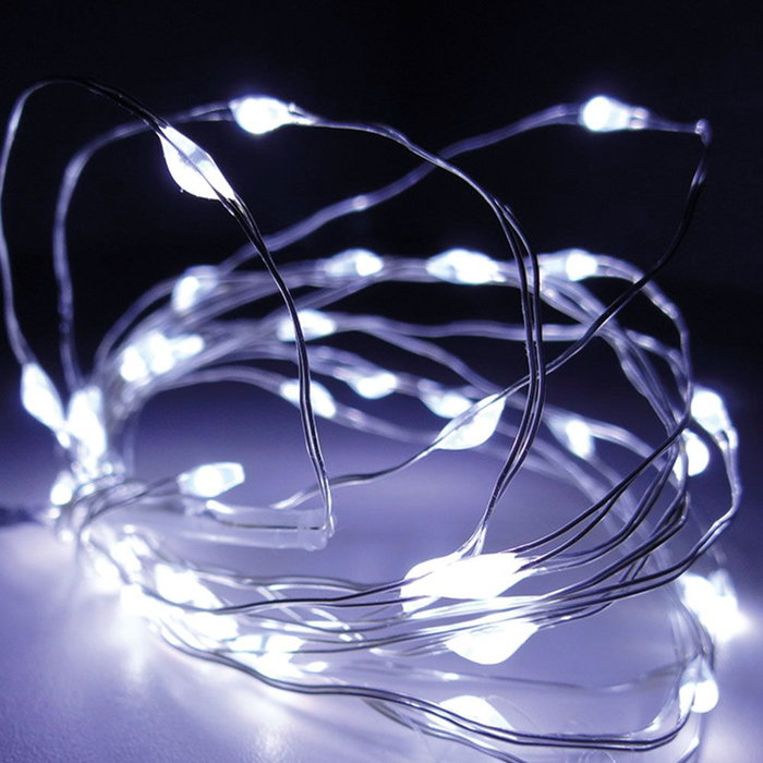 Basics Guirlande lumineuse 40 LED blanc froid sur fil d'argent 195 cm Basics Guirlande lumineuse 40 LED blanc froid sur fil d'argent 195 cm