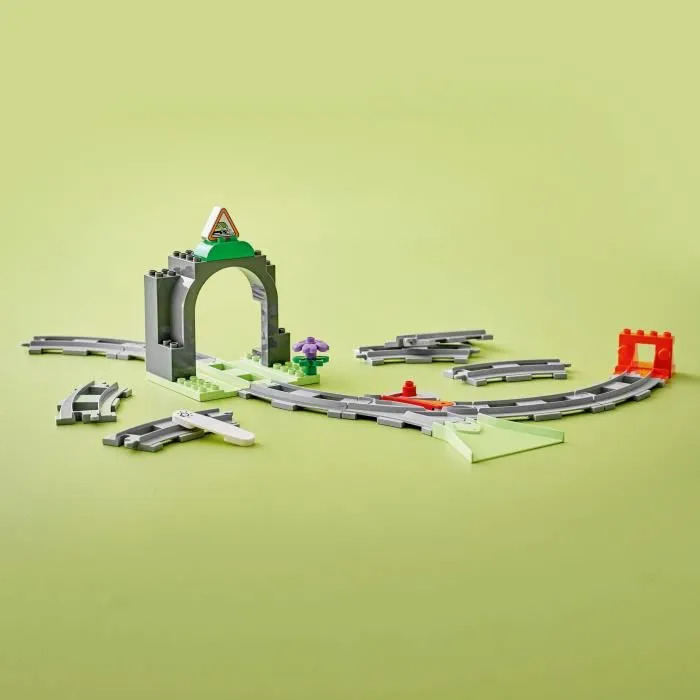 LEGO DUPLO 10425 - Set d'extension Ma Ville Les Rails et le Tunnel du Train - Jouet de construction 20 pièces pour enfants dès 2 ans