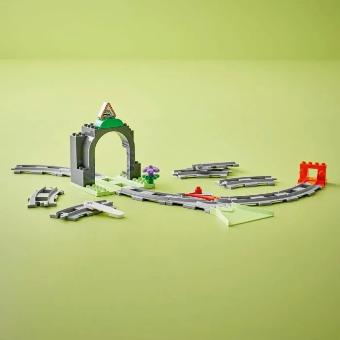 LEGO DUPLO 10425 - Set d'extension Ma Ville Les Rails et le Tunnel du Train - Jouet de construction 20 pièces pour enfants dès 2 ans