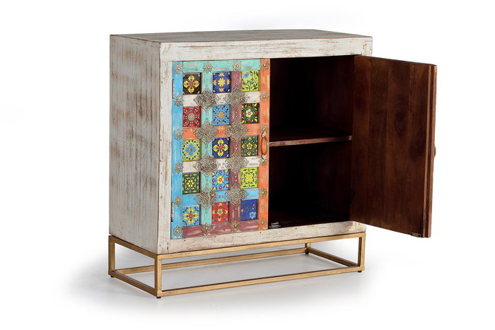 GINER Y COLOMER Buffet 2 portes avec détails en céramique - Meuble en bois de manguier et fer blanc vieilli - Blanc et multicolore