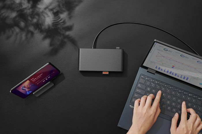 Asus DC300 3 Display USB-C Dock EU Noir Asus DC300 3 Display USB-C Dock EU Noir