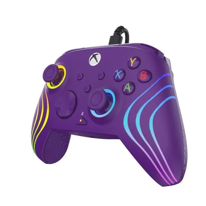Turtle Beach Afterglow Wave - Manette de jeu RGB filaire pour Xbox Series X|S, Xbox One et PC - Gâchettes à impulsion ajustables - Violet Turtle Beach Afterglow Wave - Manette de jeu RGB filaire pour Xbox Series X|S, Xbox One et PC - Gâchettes à impulsion ajustables - Violet