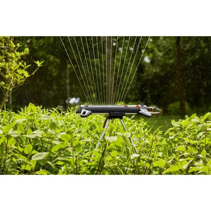 Gardena Arroseur oscillant AquaZoom M - Surface 250 m² - Portée 18 m - Filtre inox - Résistant UV et gel - Garantie 5 ans