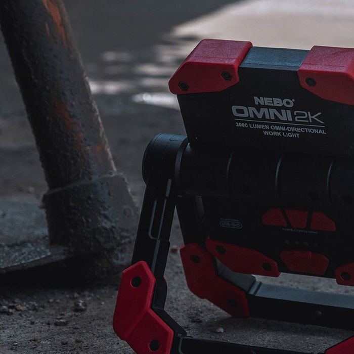 Lumière de travail Nebo Omni 2K Rechargeable