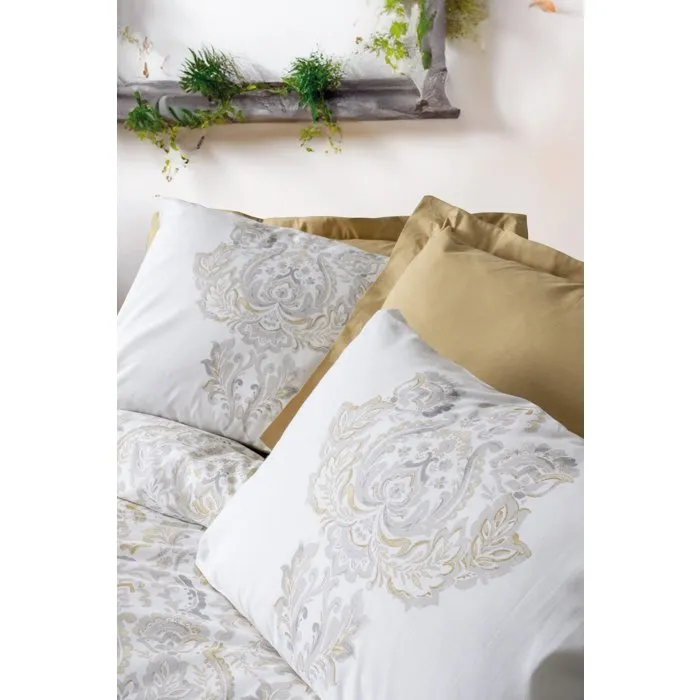 Parure de lit 1 housse de couette 140 x 200 cm + 1 taie d'oreiller 60 x 60 cm Moutarde, 100% coton renforcé Parure de lit 1 housse de couette 140 x 200 cm + 1 taie d'oreiller 60 x 60 cm Moutarde, 100% coton renforcé