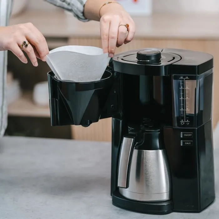 Melitta Cafetière filtre Look V Therm 1025-12, verseuse isotherme en inox 1.25L, 1080W, fonction AromaSelector, Noir Melitta Cafetière filtre Look V Therm 1025-12, verseuse isotherme en inox 1.25L, 1080W, fonction AromaSelector, Noir
