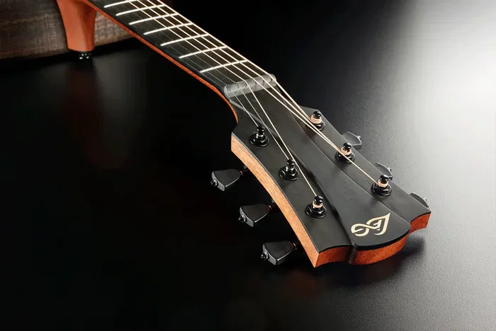 LAG GUITARRA ACÚSTICA LÂG DREADNOUGHT CUTWAY A/E - SAUVAGE