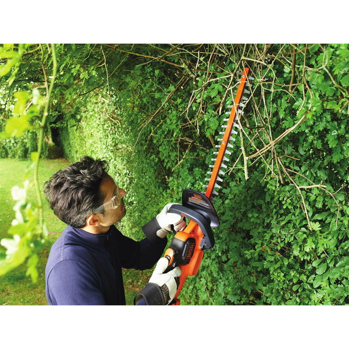 Black & Decker GTC18452PC Taille-haies sans fil 18V avec lame de 45 cm Black & Decker GTC18452PC Taille-haies sans fil 18V avec lame de 45 cm