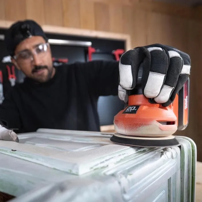 Dual Power POWDP50400 - Ponceuse excentrique sans fil 20V Ø125, vitesse variable, système d'extraction de poussière, livrée avec abrasif