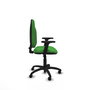 Chaise de bureau Algarra avec mécanisme de contact permanent de base, rembourrée de tissu vert. Équipée d'une base en polyamide noir, d'accoudoirs 2D et de roulettes pour parquet