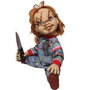 MEZCO TOYZ Figurine Chucky Le Poupon Diabolique parlante 38 cm avec 7 phrases, articulations et accessoires (Version espagnole)