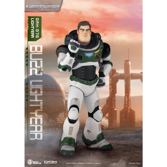 Beast Kingdom Dynamic8H Disney Lightyear Figurine Articulée 21 cm avec Lumière LED et Accessoires