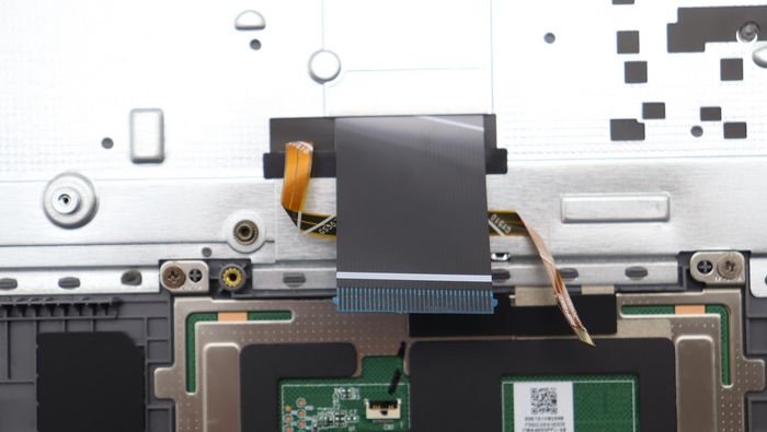 Lenovo Cover + Clavier pour Lenovo IdeaPad Slim 3 15IAH8 - Haut-Débit et Qualité Premium