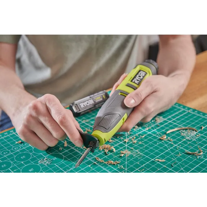 Ryobi Outil de sculpture RPC4-120G avec batterie 2Ah et chargeur Ryobi Outil de sculpture RPC4-120G avec batterie 2Ah et chargeur