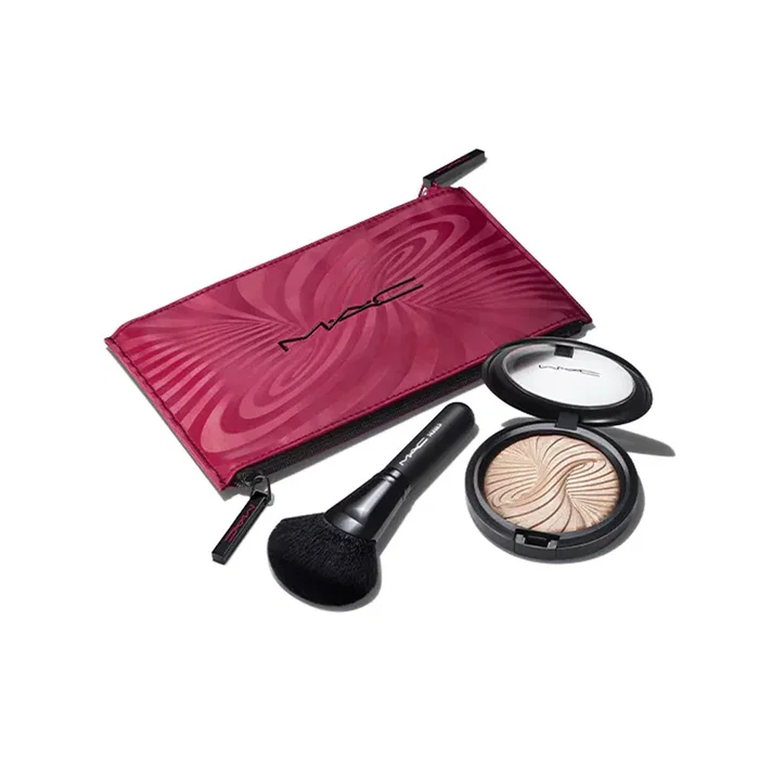 MAC Trick Of The Light Extra Dimension Skinfinish Kit Set avec Poudre Magnetic Attraction MAC Trick Of The Light Extra Dimension Skinfinish Kit Set avec Poudre Magnetic Attraction