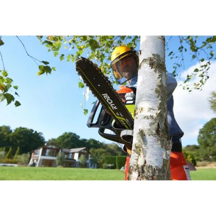 Ryobi Tronçonneuse sans fil OCS1830 18V ONE+ Brushless avec guide chaîne de 30 cm, système anti-vibrations et tendeur sans outil - Vendue nu