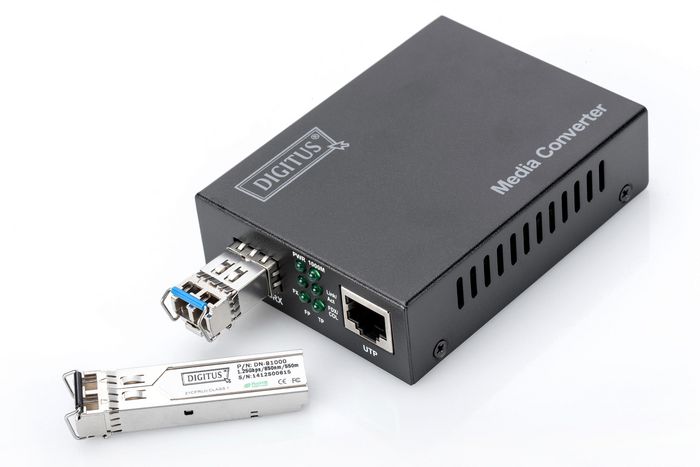 Digitus - Convertisseur de média Gigabit Ethernet autonome, port RJ45 vers slot SFP Open (sans module), portée jusqu'à 80 km