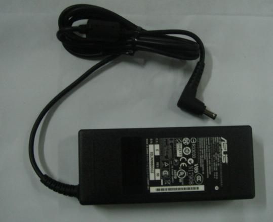 Asus Adaptateur secteur 65W/19V avec cordon, 3 broches Asus Adaptateur secteur 65W/19V avec cordon, 3 broches
