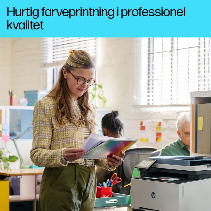 HP Color LaserJet Pro 3302fdw - Imprimante Laser Multifonction Professionnelle Couleur avec Impression/Numerisation Recto-Verso Auto, WiFi, Fax et Ecran Tactile Compact