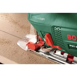 Bosch Scie sauteuse PST 900 PEL 620W - Scie sauteuse électrique avec éclairage PowerLight, guide CutControl pour coupes précises dans bois, aluminium, acier