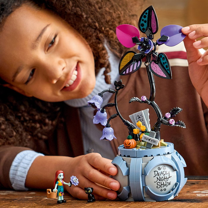 LEGO Disney Le pot de fleurs de Sally 43288