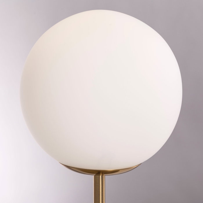 Lampe de Table Garoua en Métal et Cristal