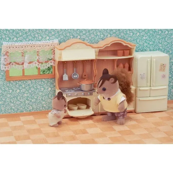 Sylvanian Families Figurine miniature - Cuisine aménagée avec accessoires - Set complet pour enfant à partir de 3 ans - Réf. 5341