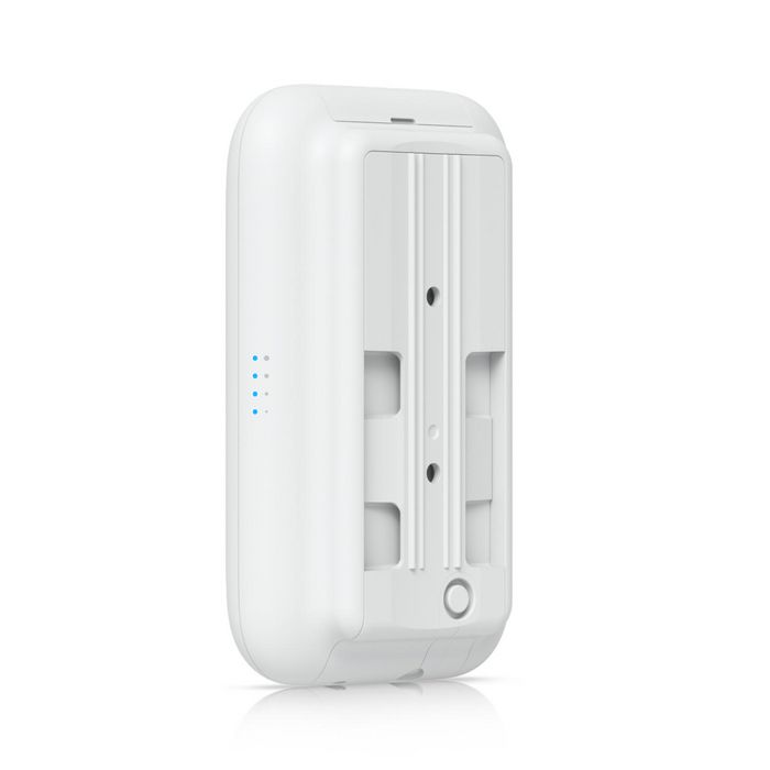 Ubiquiti Swiss Army Knife Ultra - Point d'accès WiFi 5 (802.11ac) PoE compact intérieur/extérieur, 2x2 MIMO, support antenne externe, jusqu'à 200 appareils