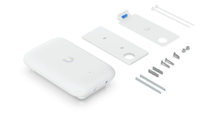 Ubiquiti Swiss Army Knife Ultra - Point d'accès WiFi 5 (802.11ac) PoE compact intérieur/extérieur, 2x2 MIMO, support antenne externe, jusqu'à 200 appareils