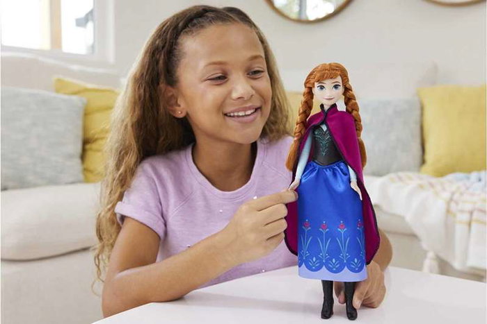 Mattel Disney La Reine des Neiges - Poupée Anna tenue de voyage