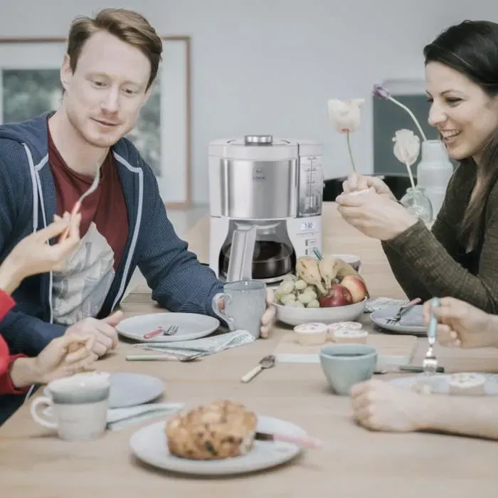 Melitta Cafetière filtre Look V Timer 1025-07 - Capacité 1.25L (10 tasses) - 1080W - Système anti-gouttes et maintien au chaud Melitta Cafetière filtre Look V Timer 1025-07 - Capacité 1.25L (10 tasses) - 1080W - Système anti-gouttes et maintien au chaud