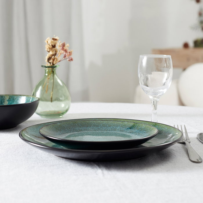 Home Deco Factory Plat plat Elia 27 cm en grès Home Deco Factory Plat plat Elia 27 cm en grès