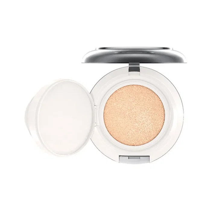 MAC Lightful C+ Fond de teint compact Rose extra légère SPF 50 12 g MAC Lightful C+ Fond de teint compact Rose extra légère SPF 50 12 g