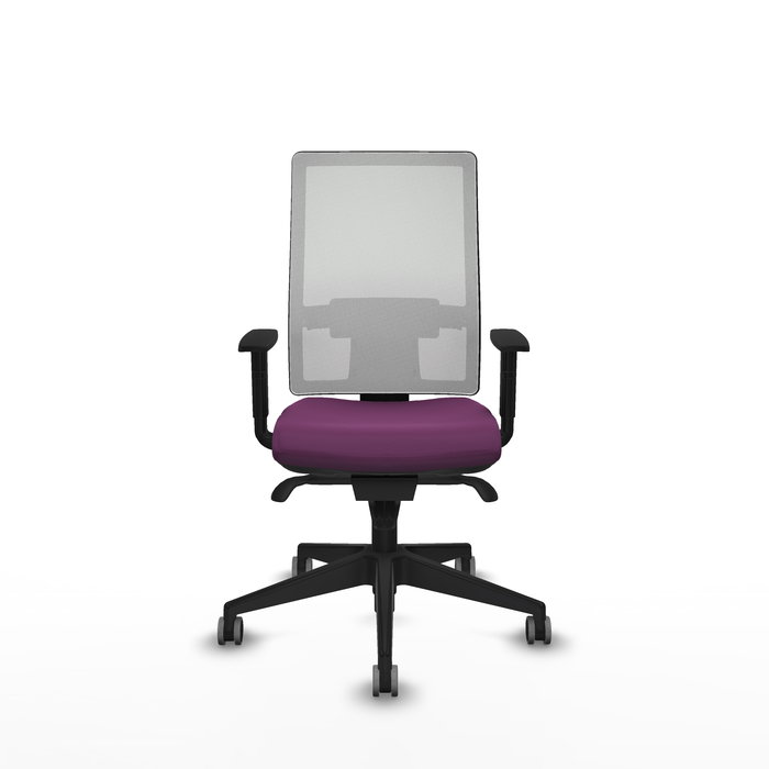 Chaise de bureau Horna avec mécanisme synchrone, revêtue de similicuir violet et de maille blanche. Équipée d'un soutien lombaire 1D, d'accoudoirs 1D et de roulettes de 65 mm pour parquet