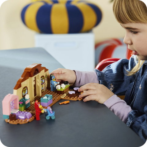 LEGO Bluey L'École avec Rusty et Bluey 11221 - Jeu Créatif 106 pièces LEGO Bluey L'École avec Rusty et Bluey 11221 - Jeu Créatif 106 pièces