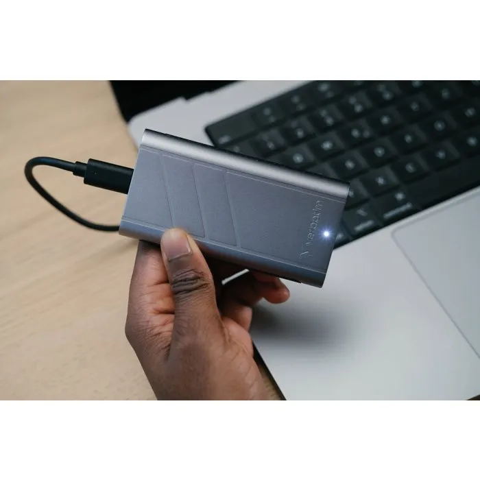 Verbatim Disque SSD externe TurboMetal - 4 To - Gris - Conception durable avec ventilateur intégré