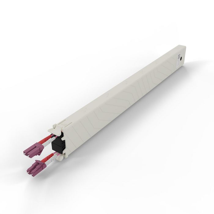 PATCHBOX Cassette patchbox.one pour baie 8RU, fibre optique OM4 avec connecteurs LC-LC, solution modulaire de gestion de câbles PATCHBOX Cassette patchbox.one pour baie 8RU, fibre optique OM4 avec connecteurs LC-LC, solution modulaire de gestion de câbles