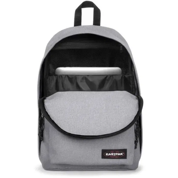 Eastpak Sac à dos Out Of Office Sunday Grey - Look sobre et polyvalent - Grande capacité - Housse rembourrée pour laptop Eastpak Sac à dos Out Of Office Sunday Grey - Look sobre et polyvalent - Grande capacité - Housse rembourrée pour laptop