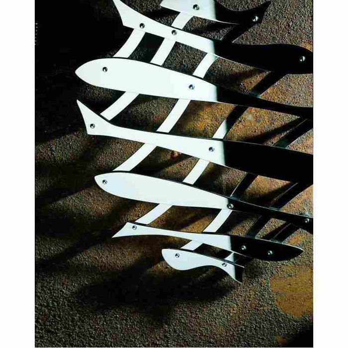 Alessi DUL03 Dessous-de-plat extensible en acier inoxydable 18/10, design par D'Urbino-Lomazzi, pour service à table moderne Alessi DUL03 Dessous-de-plat extensible en acier inoxydable 18/10, design par D'Urbino-Lomazzi, pour service à table moderne