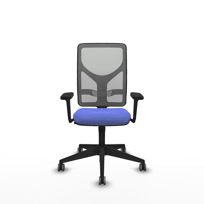 Chaise Motilla Synchro 3 positions tissu Bleu clair Maille Gris Base pyramidale noire Accoudoir 3D Sans appui-tête Roulettes 65mm pour moquette